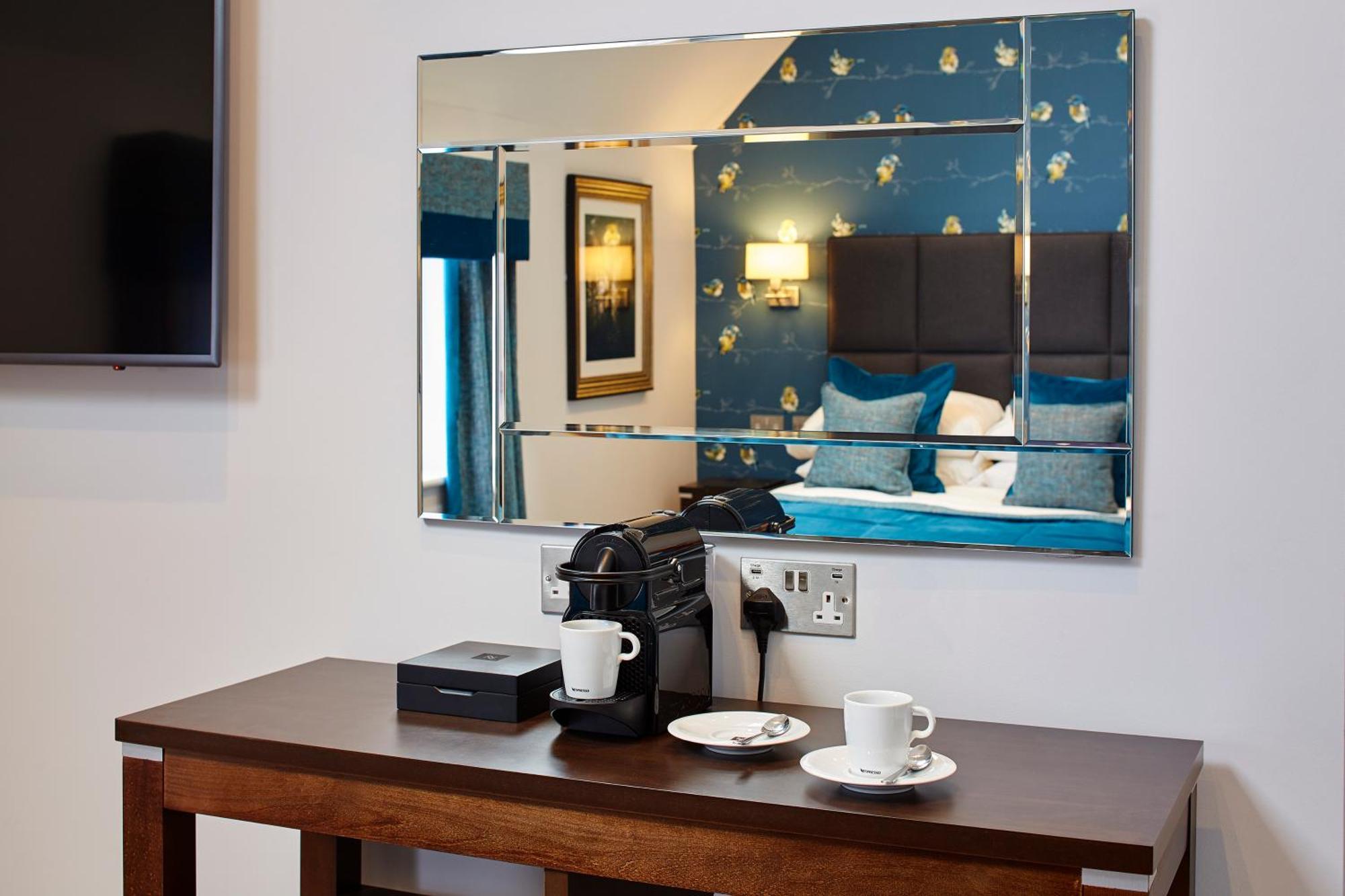 Mandolay Hotel Guildford Esterno foto